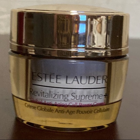 Estée Lauder Moisturizer - Picture 2 of 2